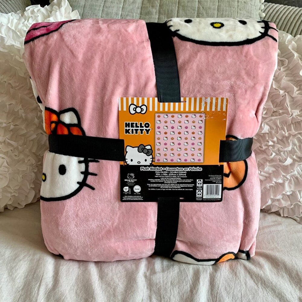 NEW Autumn Fall Hello Kitty Plush Pink Pumpkin Blanket - Full Queen Size